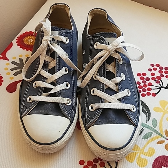 navy converse womens size 6